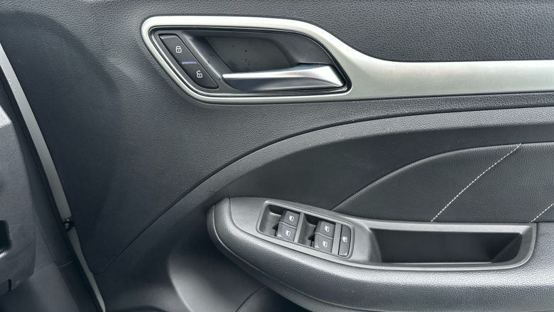 Nac MG Zs 1.5 VTi-TECH Exclusive 5dr Petrol Hatchback